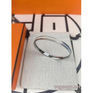 エルメス    アクセサリーブランド スーパー コピー絶大な人気を誇るアイテムおすすめ 超人気美品 限定品も！..