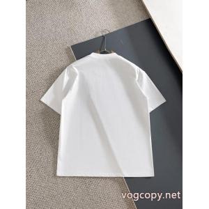 ブランド コピー半袖Tシャツ著名人も愛用した 2026着回し度高めアイテム! キュートな印象HERMES