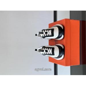 HERMES激安新作 2026年トレンド感が強い 年末年始はセールスーパー コピー メンズスニーカー.