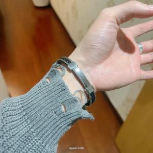 ブレスレットHERMES偽物 通販 魅力的なポイント新作限定大人でエレ