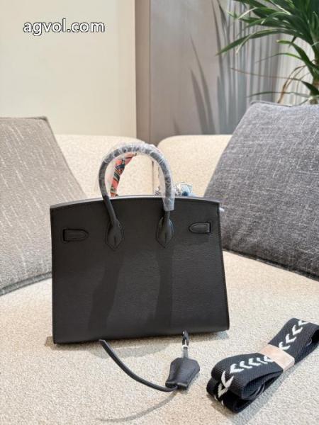 激安 通販 専門超人気 今年らしいおすすめ新品 実用性が高いバッグHERMES 4