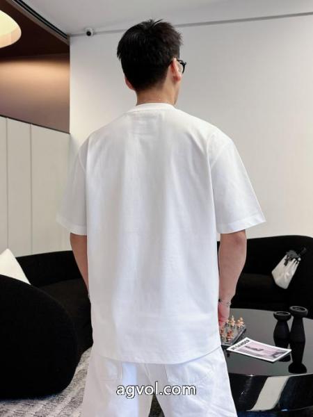 ブランド 品 スーパー コピーエルメス高級感演出 カワイイ雰囲気 定番人気アイテムセール半袖Tシャツ 5