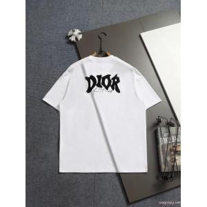 今年もトレンド 洗練された雰囲気 ギフト最適Diorブランド 偽物 激安 通販半袖Tシャツ